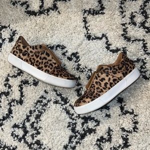 Very Volatile Pony Hair Animal Print Slip-on Sneakers Size 7